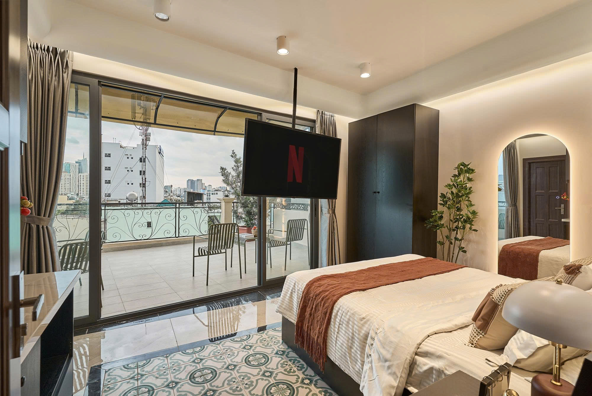 Secret Garden Hotel Bình Thạnh hạng Skyview