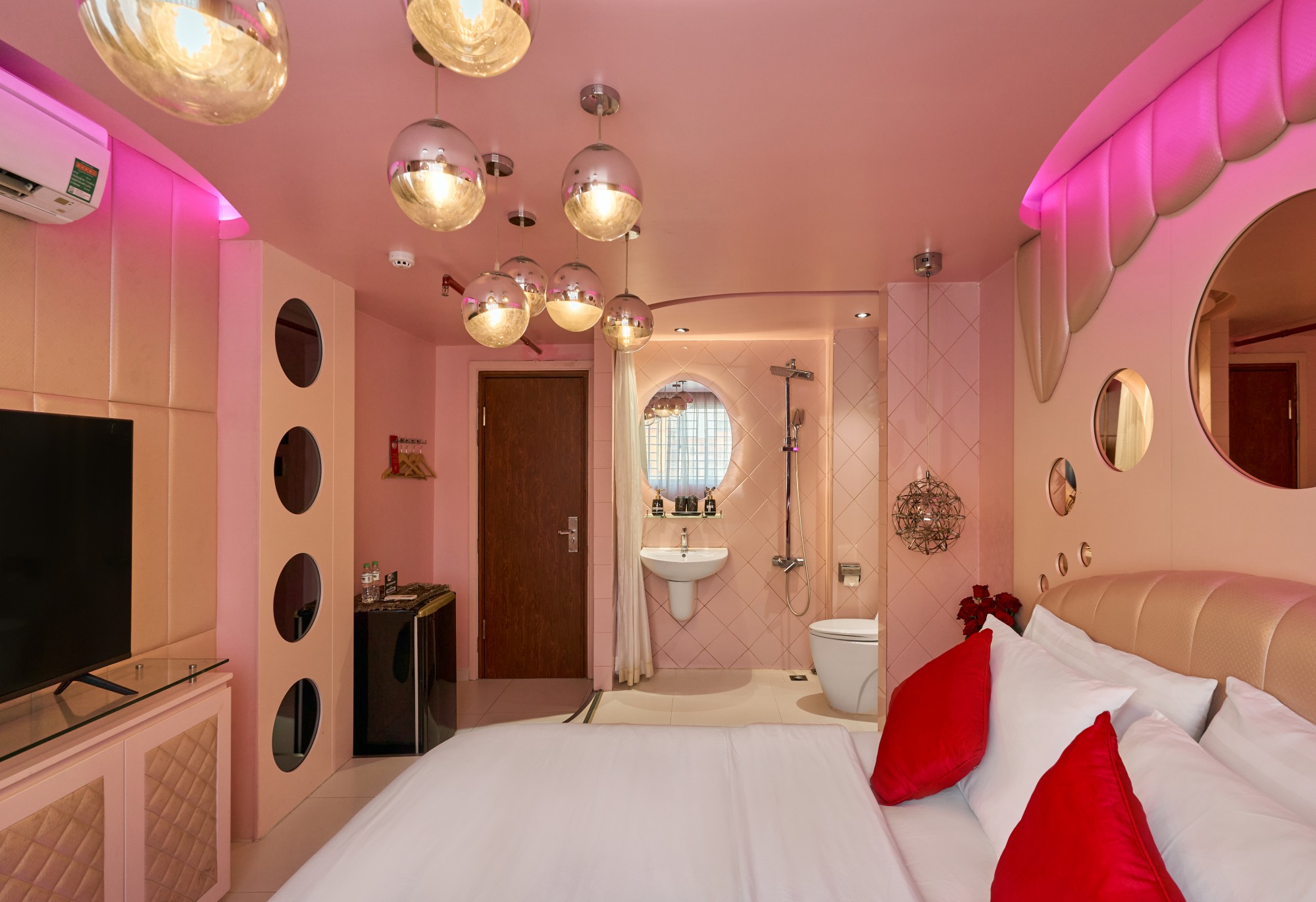 Secret Garden Hotel Bến Thành Hạng Deluxe