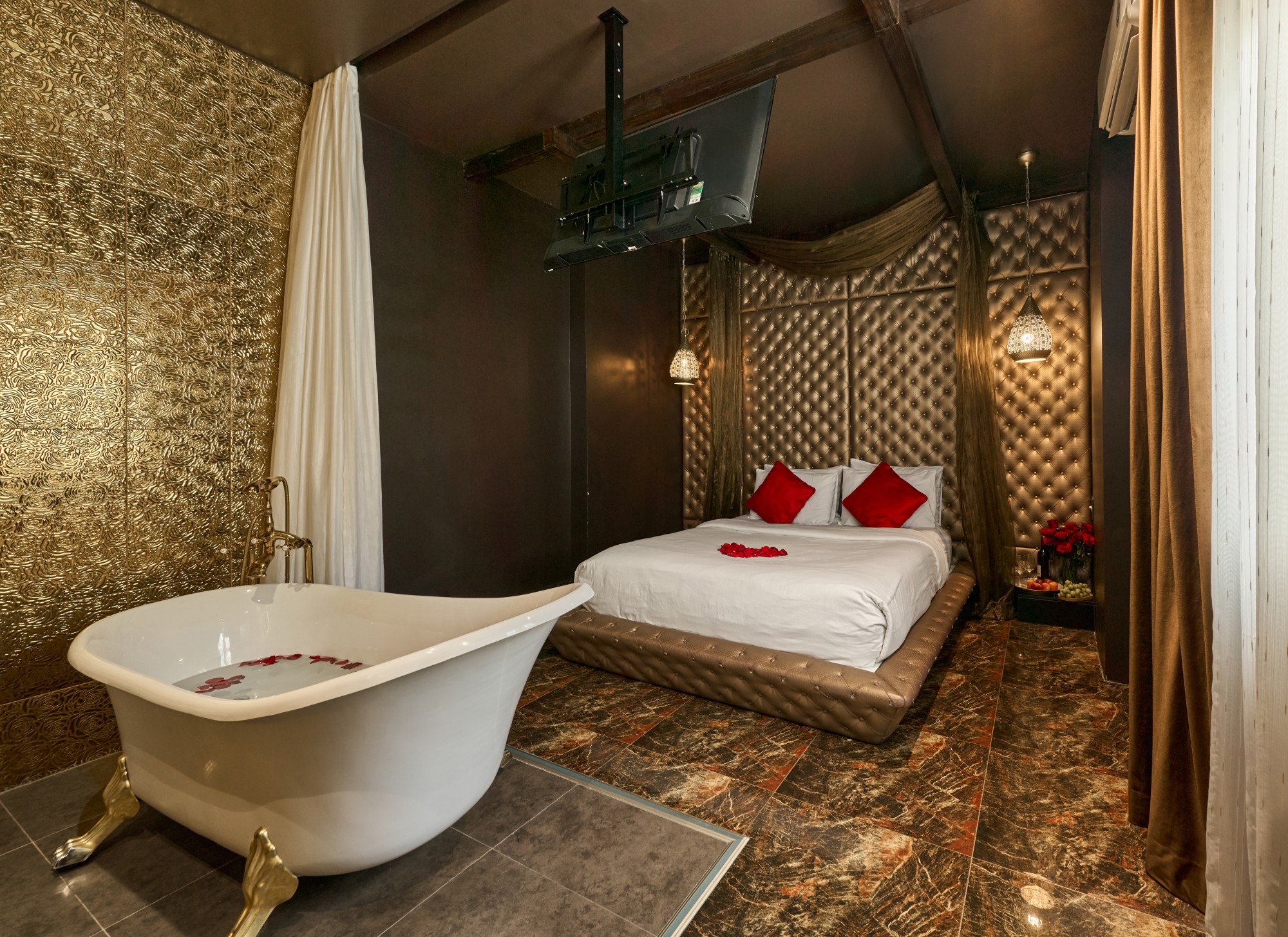 Secret Garden Hotel Bến Thành hạng Monaco